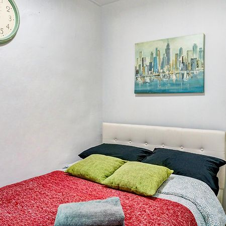 3 Bedroom Gorgeous Suit In Hells Kitchen 뉴욕 외부 사진